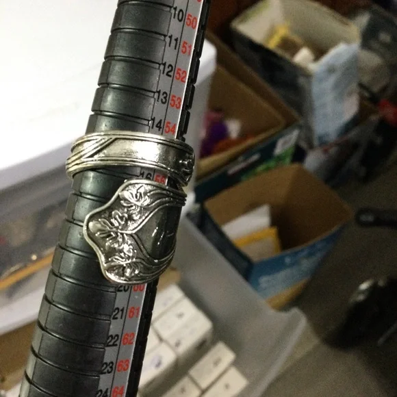 Ring - Picture 3 of 7